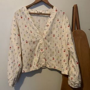 Beaton linen Marion Top large wildflower